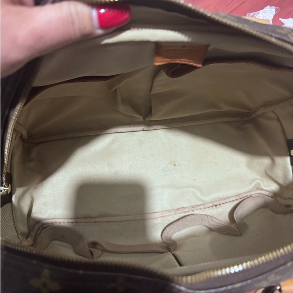 Louis Vuitton Monogram Handbag Deuville - Picture 12 of 16